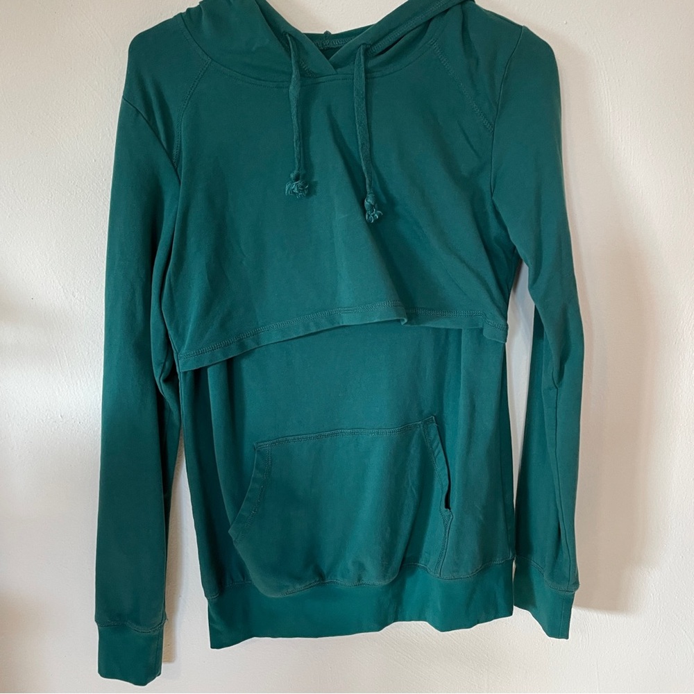 Latched Mama Green Lightweight Nursing Pullover size S